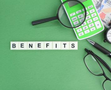 How Healthcare Professionals Can Claim Employment Benefits in the UAE