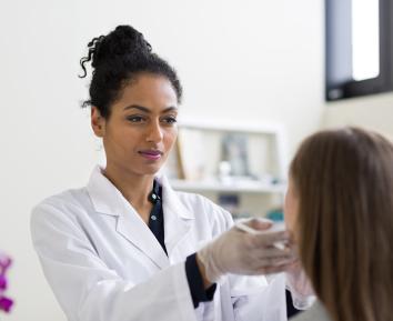 What Are the Salaries for Dermatologists in Dubai in 2025? Entry-Level, Mid-Career & Senior Consultant Earnings