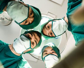 Surgeon Salary in Dubai: How Much Do Surgeons Earn in 2025?
