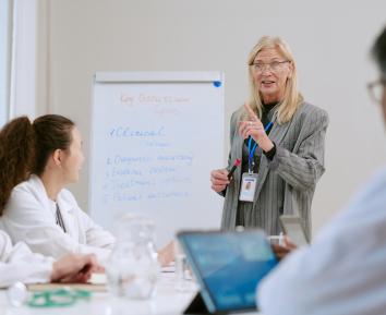 What Training and Qualifications Are Required for Specialist Psychiatry Jobs in Dubai?