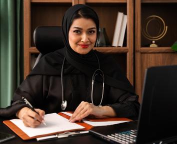 What Are the Top Healthcare Job Opportunities in Dubai in 2025? Salary Guide & Career Insights