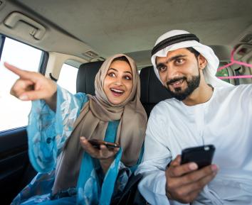 Best Ways to Get Around Dubai: Metro, Cars, Taxis & More